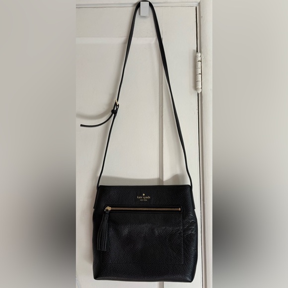 kate spade Handbags - Kate Spade Black Leather Crossbody Bag